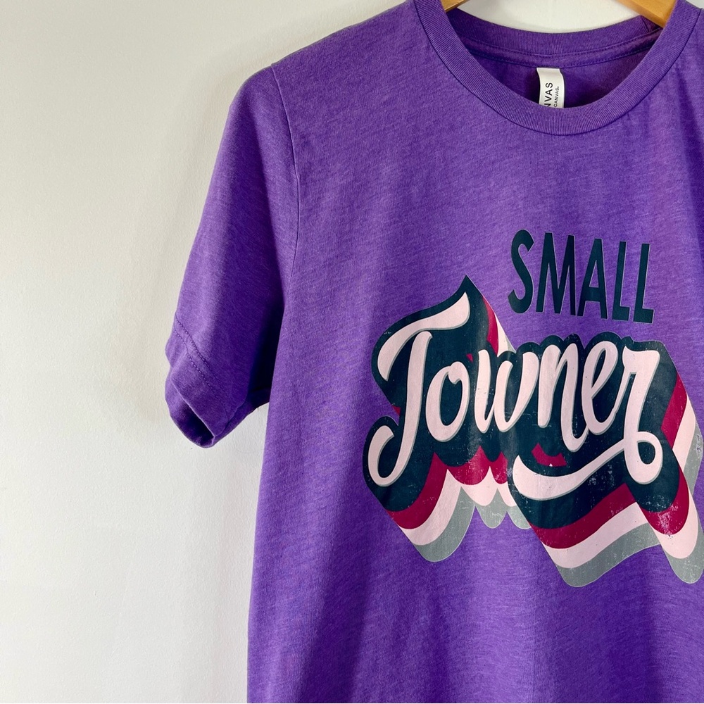 Women’s Bella Canvas Unisex Small Towner Graphic T-shirt Size M